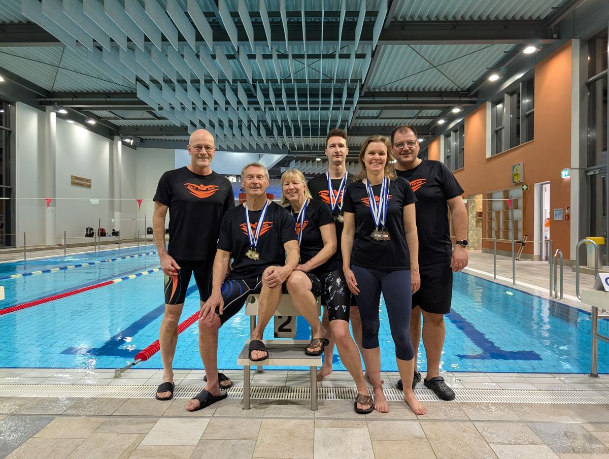 Foto, von links: Olaf Amelsberg, Uwe Rossmeisl, Sabine Rossmeisl, Tobias Volk, Cornelia Ennen und Stefan Tramnitzke. Fotografin: Carolin Czerwinske.