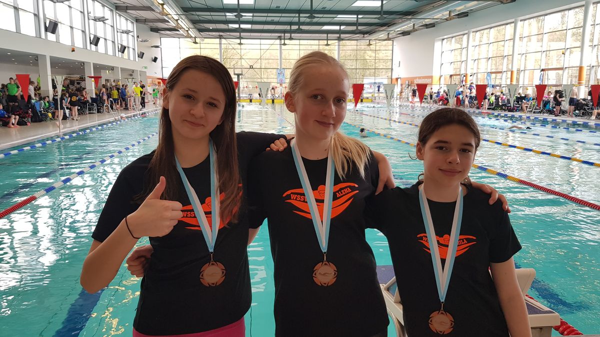 Foto, von links: Amelie Oldenettel, Alena Niehuß und Mila Engel. Fotografin: Garnet Thomßen.