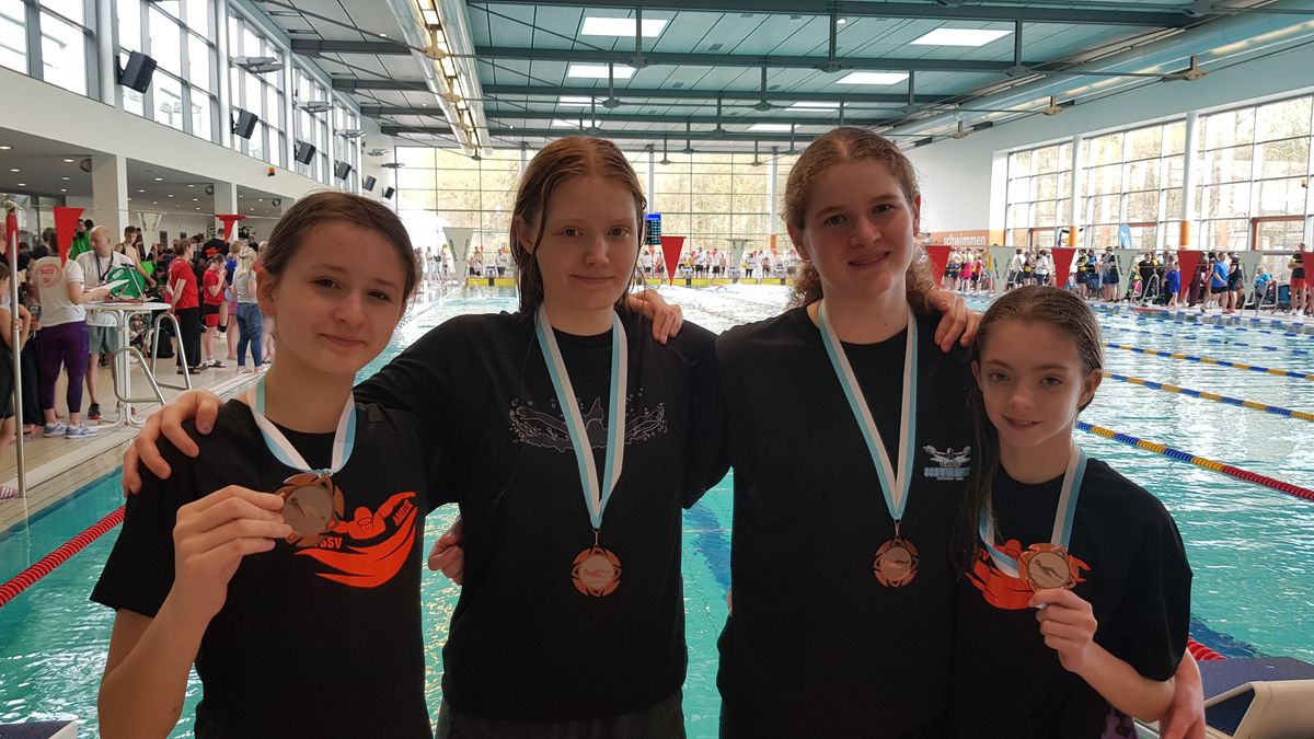 Foto, von links: Amelie Oldenette, Janne Thomßen, Lina Tönnies und Jannika Hutter. Fotografin: Garnet Thomßen.