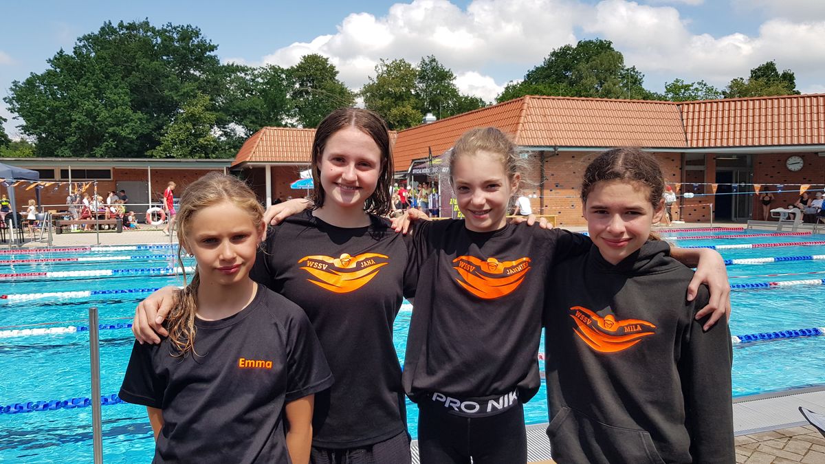 Foto, von links: Emma Elisabeth Woogk, Jana Müller, Jannika Hutter und Mila Engel. Fotografin: Garnet Thomßen.